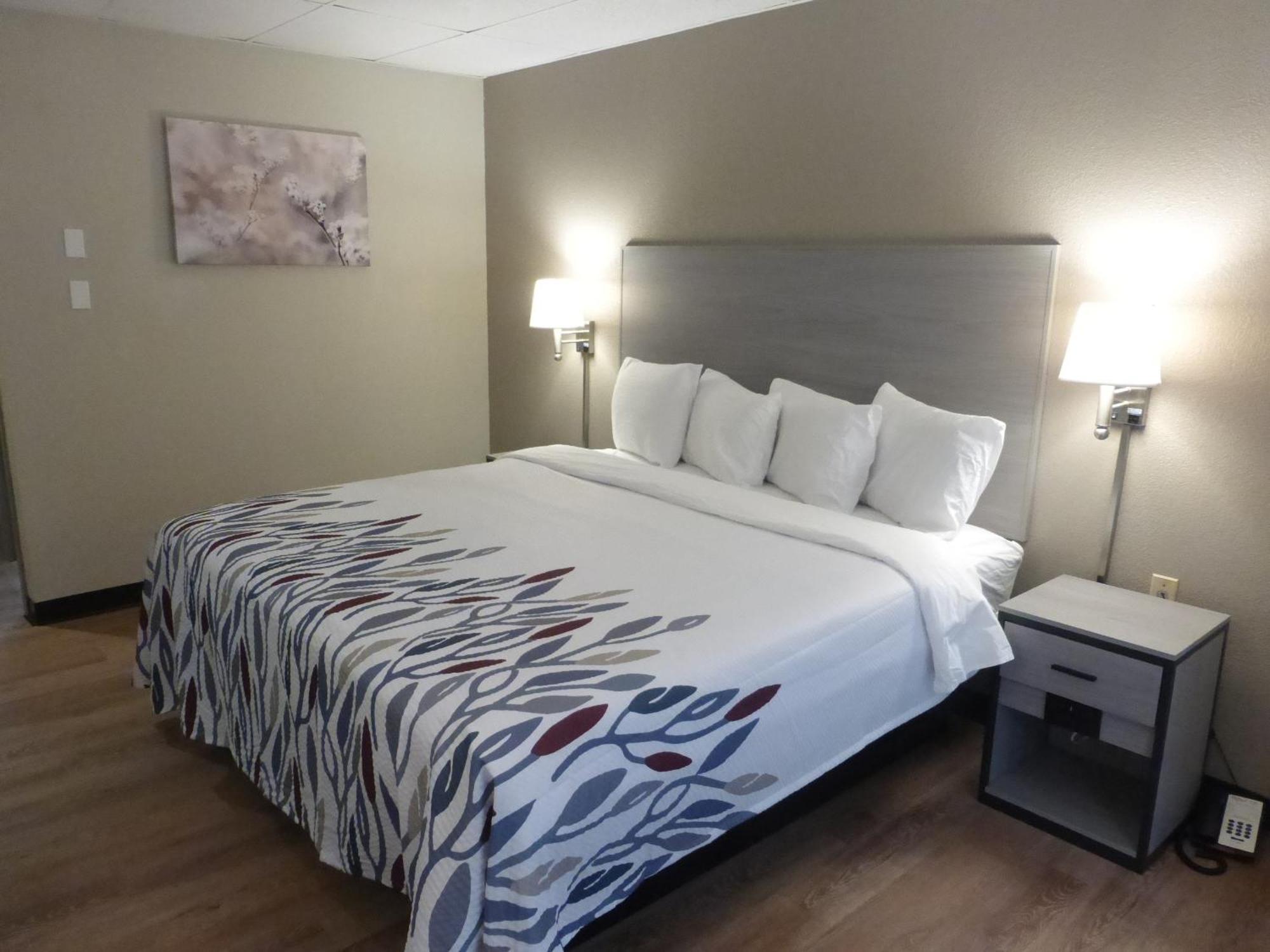 Red Roof Inn סטרודסברג מראה חיצוני תמונה