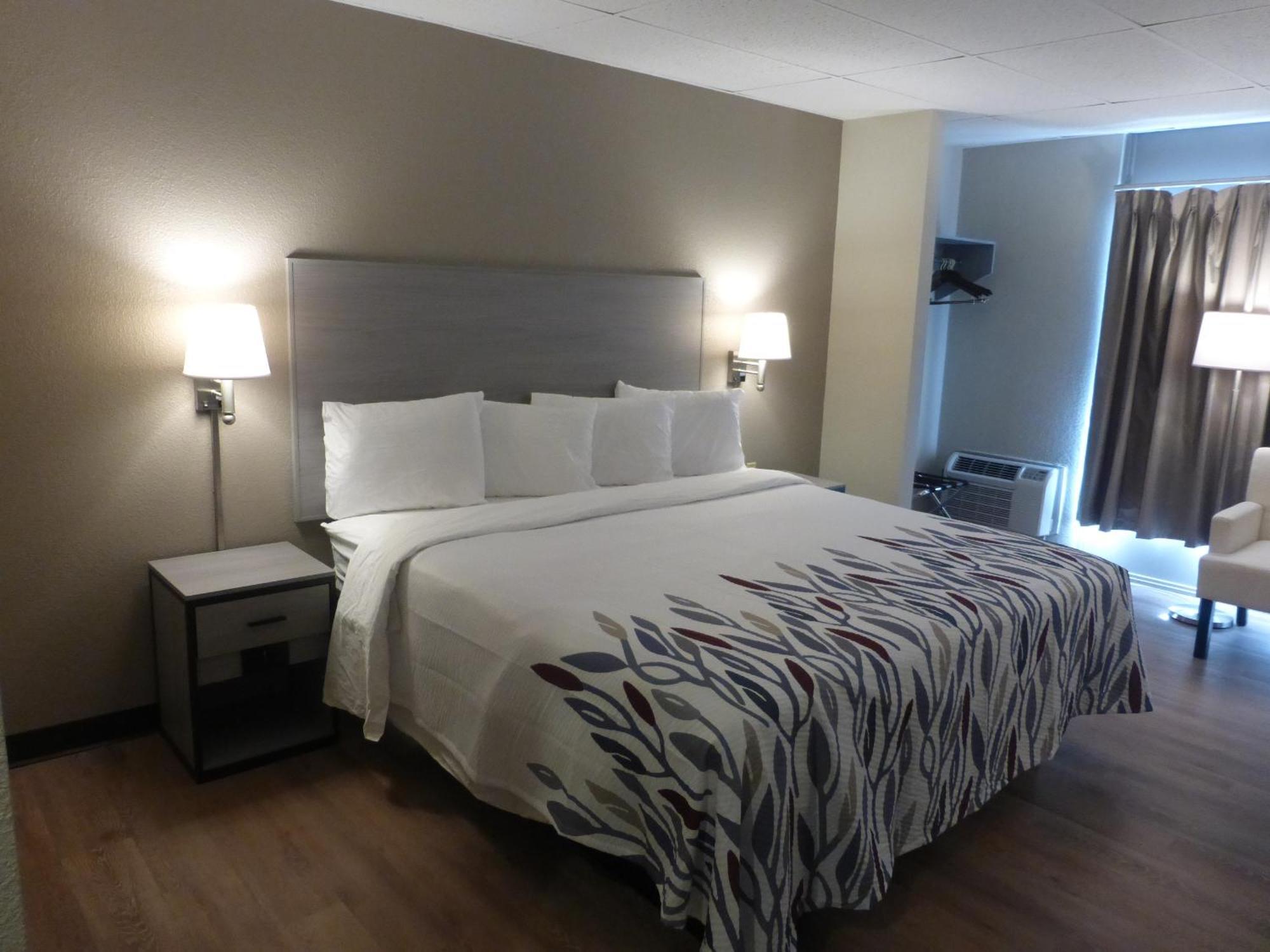 Red Roof Inn סטרודסברג מראה חיצוני תמונה